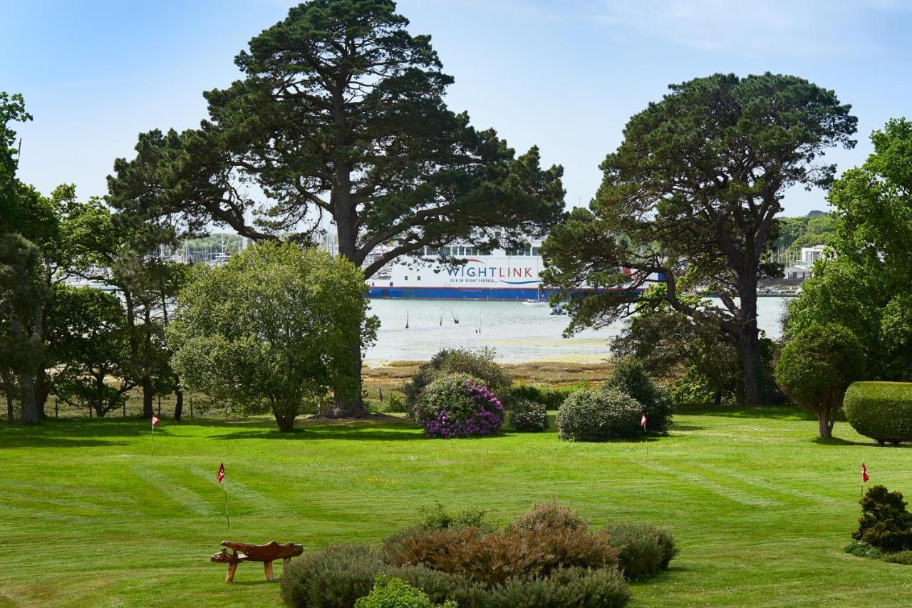 Macdonald Elmers Court Resort Lymington Exterior photo