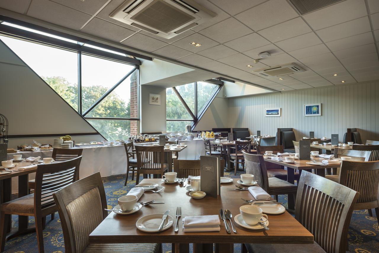 Macdonald Elmers Court Resort Lymington Exterior photo